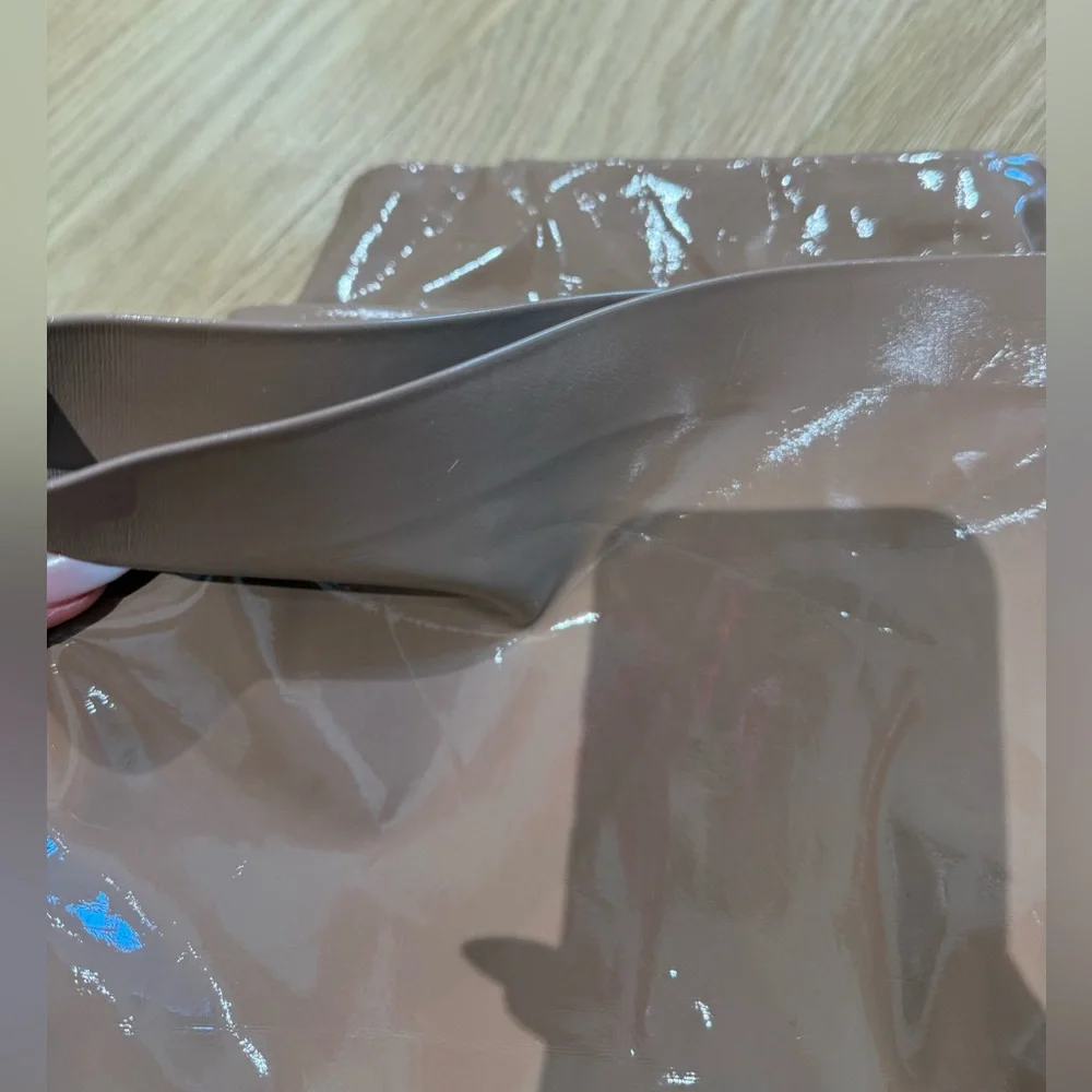 Pair of Commando Patent Midi Skirts Black & Tan, Size M - Picture 5 of 7